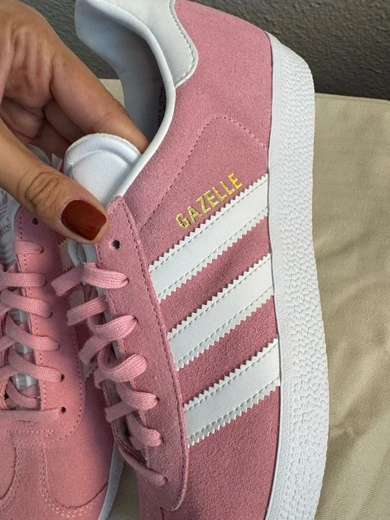 Adidas Gazelle Suede Sneakers - Pink & White- SIZE 10 WOMAN - Picture 2 of 7